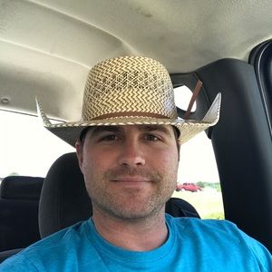 Meet your Posher, Tommy